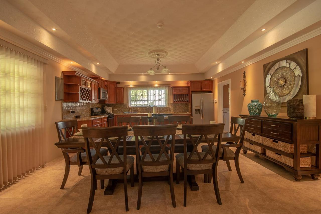 Tropical Escape Villa Ocho Rios Ngoại thất bức ảnh