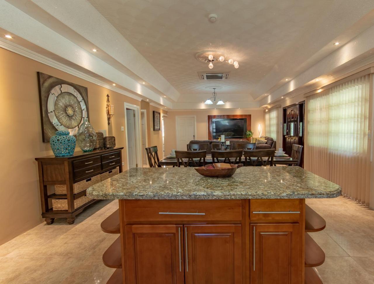 Tropical Escape Villa Ocho Rios Ngoại thất bức ảnh