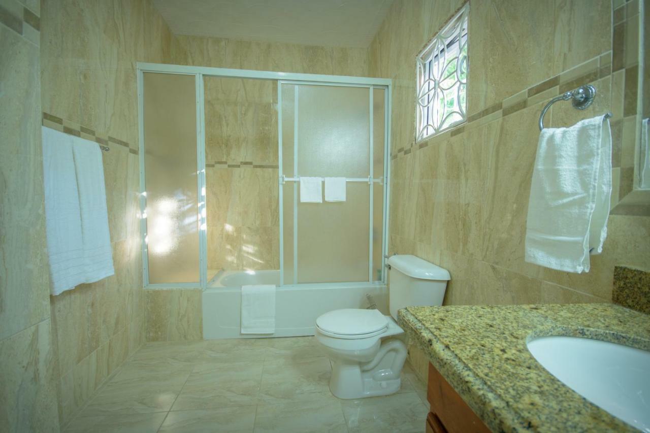 Tropical Escape Villa Ocho Rios Ngoại thất bức ảnh